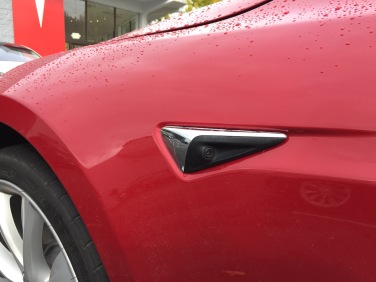 Seitenkamera Tesla Model S